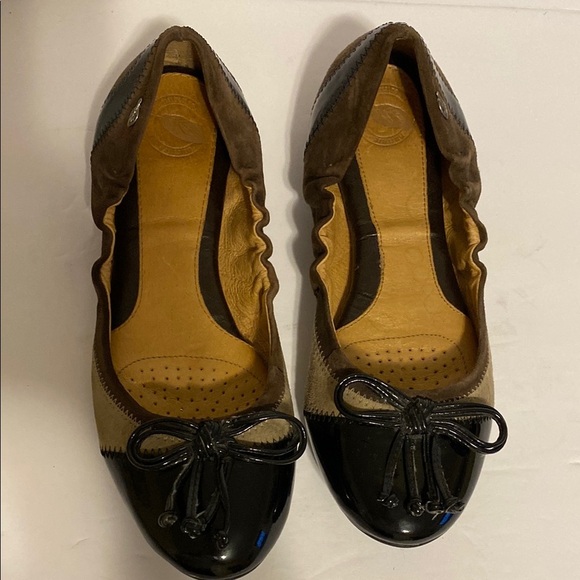 Nurture FlexibleTwo-Tone Ballet Flats Patent Leather Cap Toe Suede Bows Dainty - Picture 5 of 14